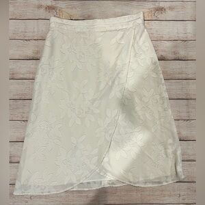 Ann Taylor White On White Floral Pattern Midi Wrap Skirt Size 10